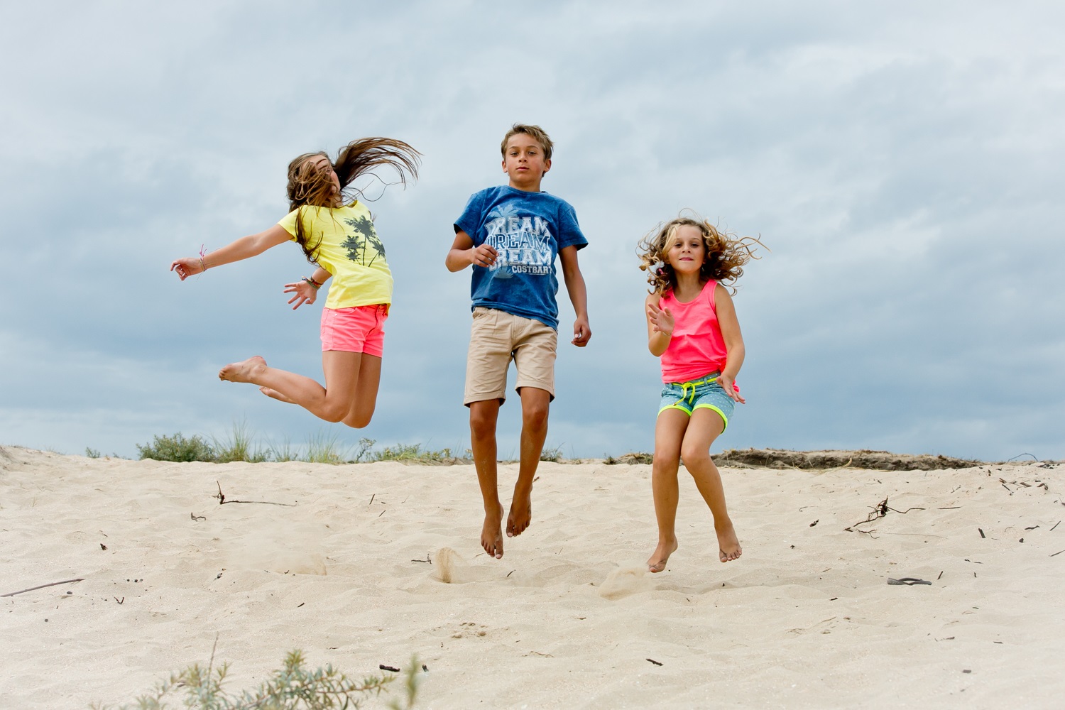 Broers en zussen Bestrooi Uitrusting blog - Met de kids naar het strand in Den Haag | Kidsproof Den Haag Broers en zussen Bestrooi Uitrusting blog - Met de kids naar het strand in Den Haag | Kidsproof Den Haag