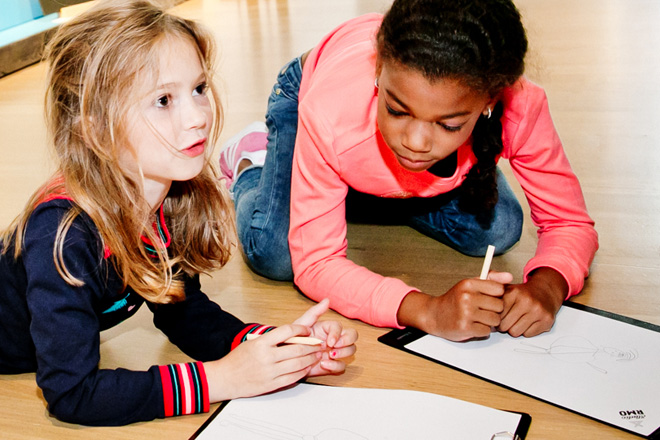 Regen met kinderen - 40x tips voor thuis