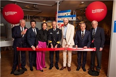 Kidsproof reporter bij opening tentoonstelling Zeesoldaten