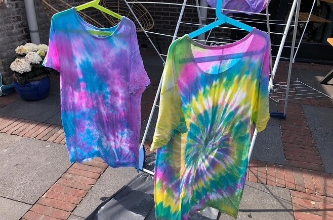 Versterken Maladroit Onderhoudbaar 3x Tie dye shirt zelf doen - maken - verven! | Kidsproof Utrecht