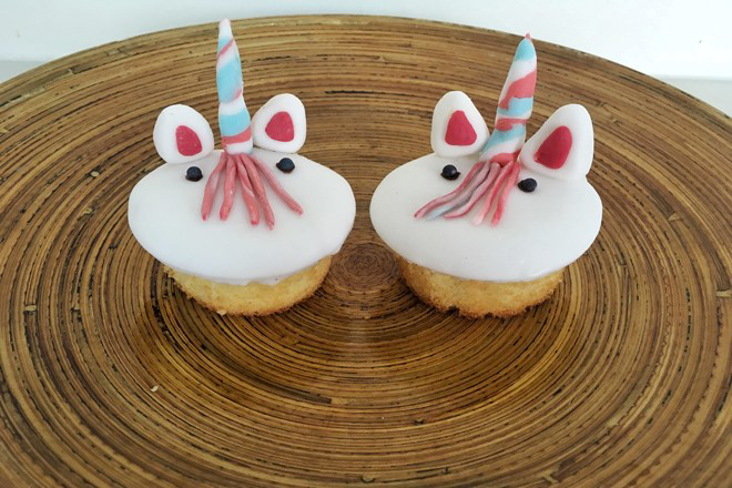 unicorn traktatie cupcake