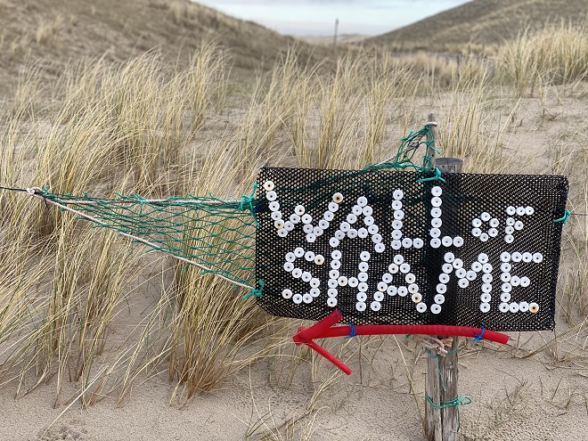 Wall of Shame Petten aan Zee