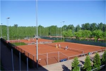 Tennissen bij Frans Otten