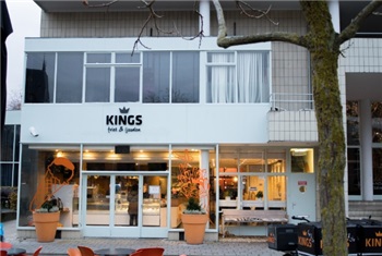 Kings IJs en Friet Cafe
