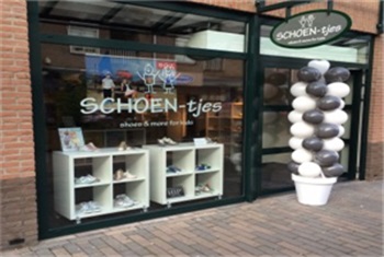 apotheek Telegraaf Viva SCHOEN-tjes - SCHOEN-tjes shoes & more for kids | Kidsproof Nijmegen