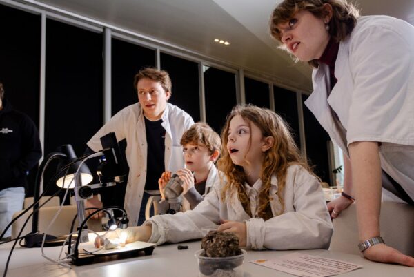 knutselen en experimenteren in het museum