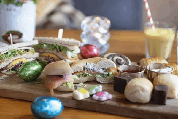 Pasen smullen en spelen almere