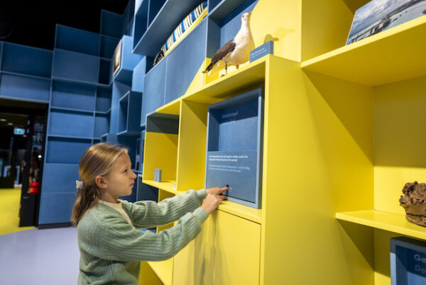 Interactieve schermen bij Port Pavilion in Rotterdam