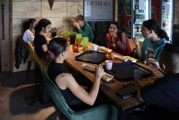 Napraten tijdens het eten