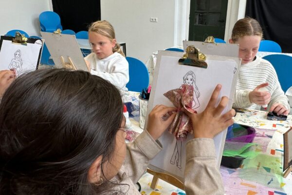 Museum JAN dress to impress