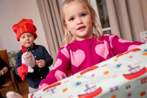 Pakjes stapelen voor Pietendiploma