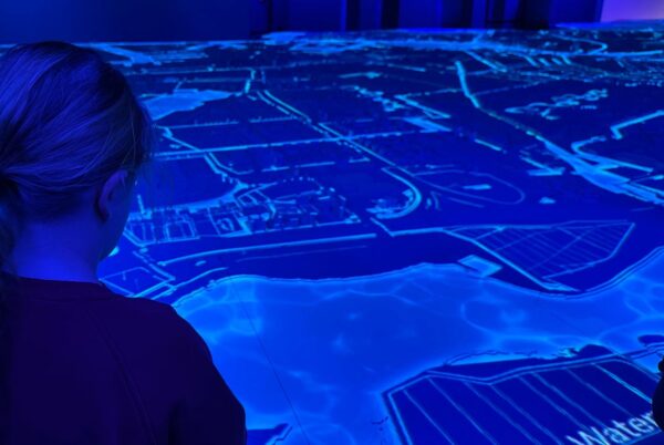 Amsterdam in motion zoeken op maquette