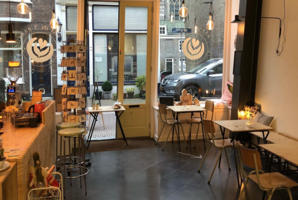 Kat in t Bakkie Dordrecht café met speelhoek