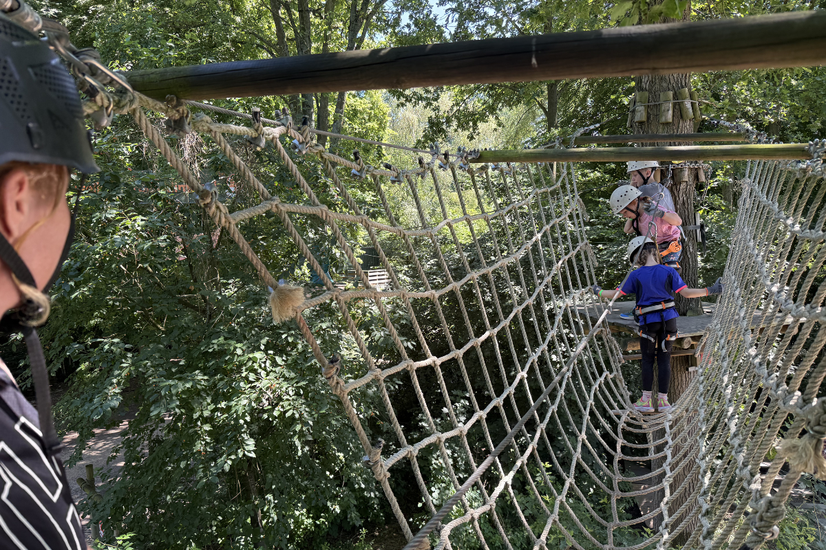 Fun Forest klimbos touwbrug kidsproof uitstapje met kinderen