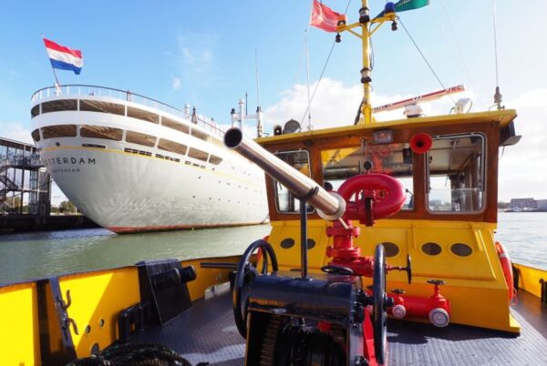 Een rondvaart maken op een historisch schip in Rotterdam