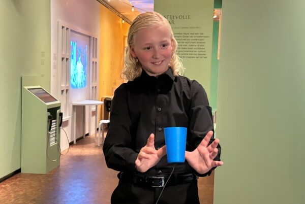 Joods museum abracadabra zelf goochelen
